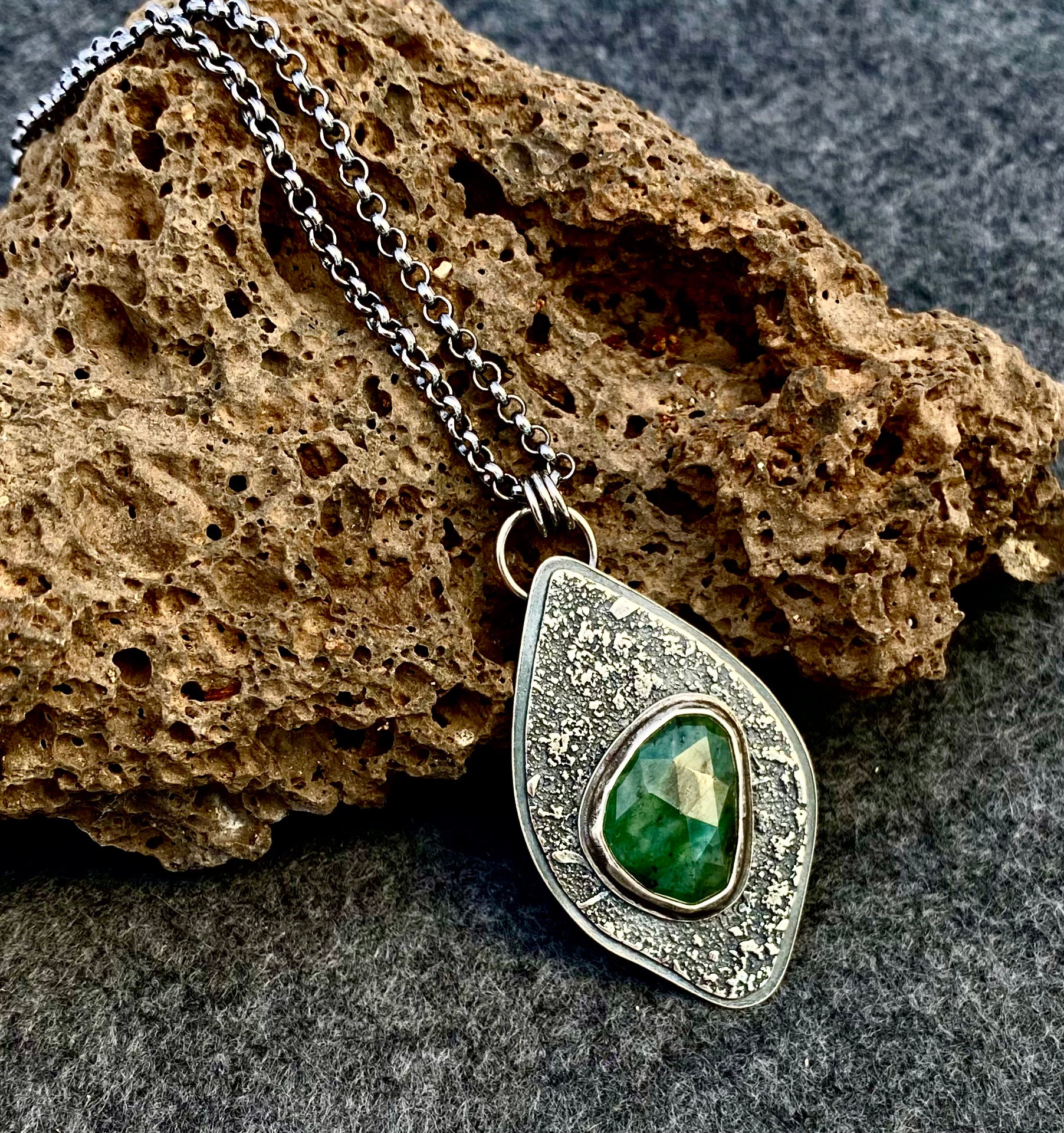 Stardust Pendant Necklace with Emerald and Sterling Silver